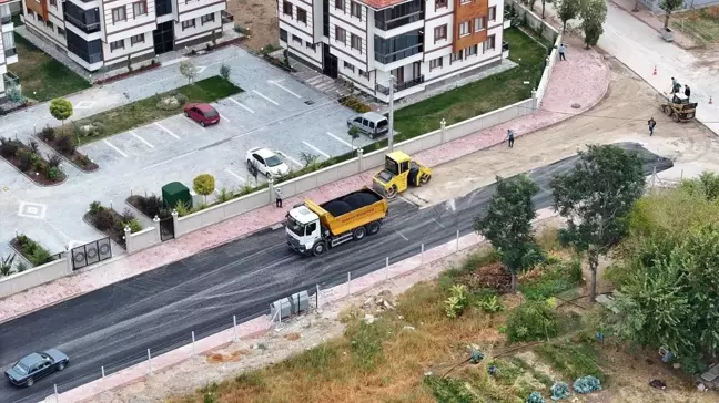 Karatay Belediyesi, Sıcak Asfalt Çalışmalarına Devam Ediyor