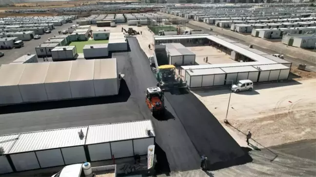 Adıyaman Belediyesi Konteyner Kentlerde Asfaltlama Çalışmalarına Devam Ediyor