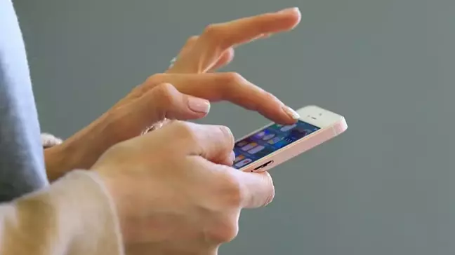 İkinci el telefonlarda vergi indirimi var mı? Öğrencilere vergisiz telefonda yaş sınırı kaç?