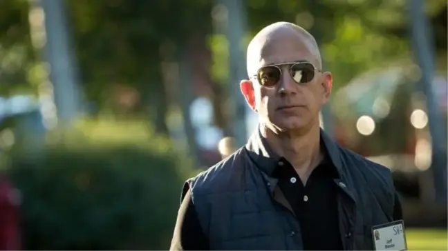 Jeff Bezos'un Avrupa'daki Yelkenli Yatı Tartışma Yarattı