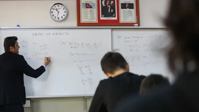 Öğretmenlere 24 Kasım ikramiyesi verilecek mi? Öğretmenlere 1 maaş ikramiye teklifi Meclis'te