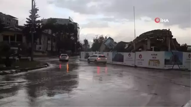 Enkaz kent Antakya'da sağanak etkili oldu