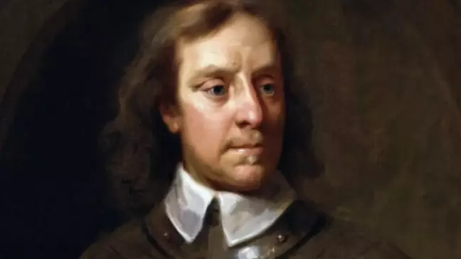 Oliver Cromwell kimdir? Oliver Cromwell kitapları neler?