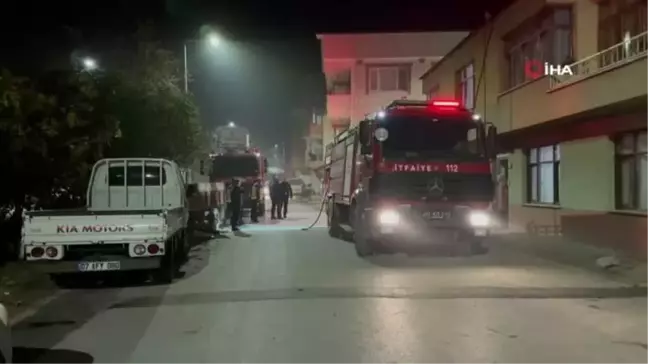İznik'te İki Katlı Binanın Bacasında Yangın Çıktı