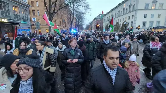 Stockholm'de Filistin İçin Gösteri: İsrail Büyükelçiliğine Yürüdüler