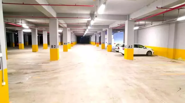 Niğde'de kent merkezine ücretsiz otopark yapıldı