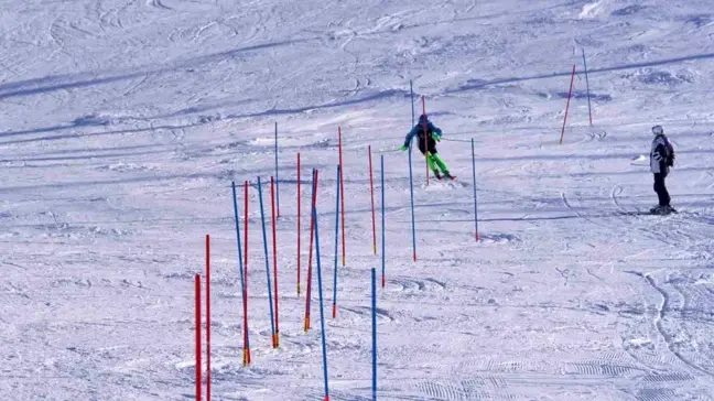 Erzurum'da Alp Disiplini FIS-YOG Milli Takımı seçmeleri tamamlandı