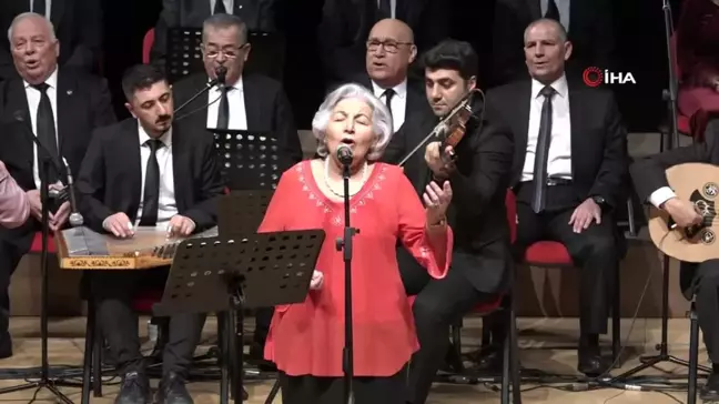 Şiirden Şarkıya Denizli Konseri Büyük Beğeni Topladı