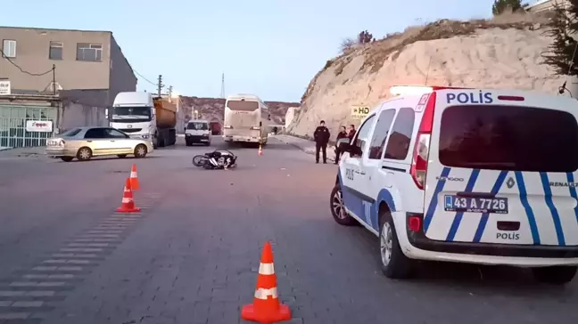 Tavşanlı'da Otomobil ve Motosiklet Çarpıştı: 1 Yaralı