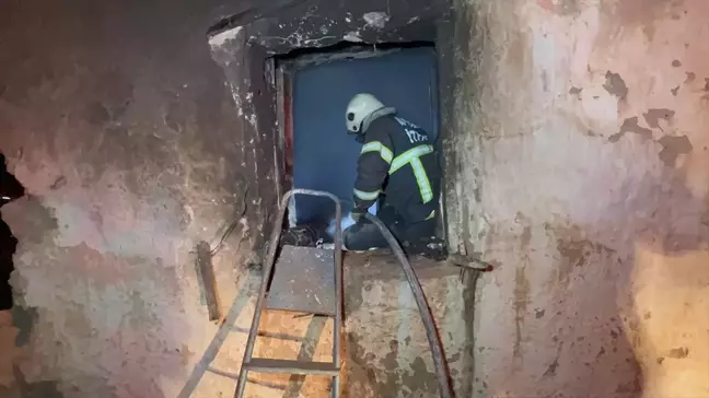 Aksaray'da Müstakil Evde Çıkan Yangında 85 Yaşındaki Kadın Hayatını Kaybetti
