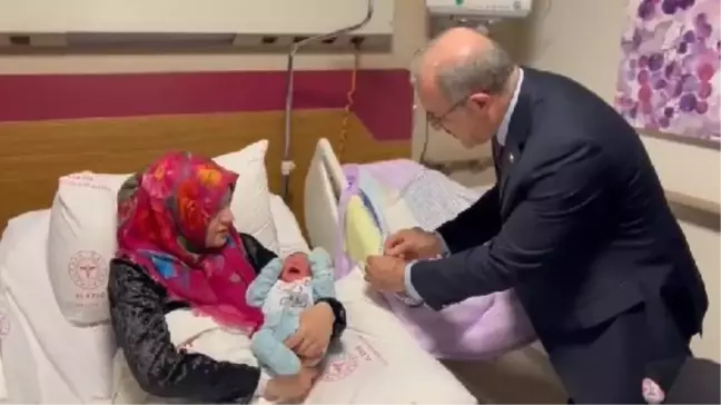 Elazığ'da Yeni Yılın İlk Bebekleri Ziyaret Edildi