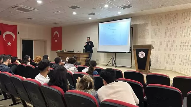 Antalya'da üniversite öğrencilerine KADES eğitimi verildi