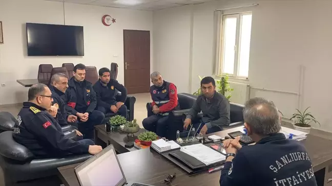 Göçük altında kalan işçi itfaiye ekibini ziyaret etti
