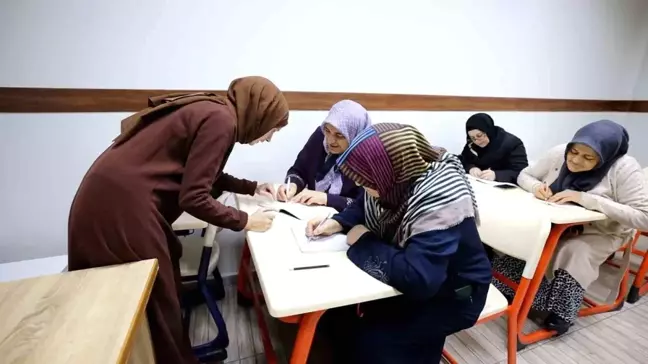 Başiskele'de Kadın ve Aile Hizmetleri KALE Modeli ile Güçlendirildi
