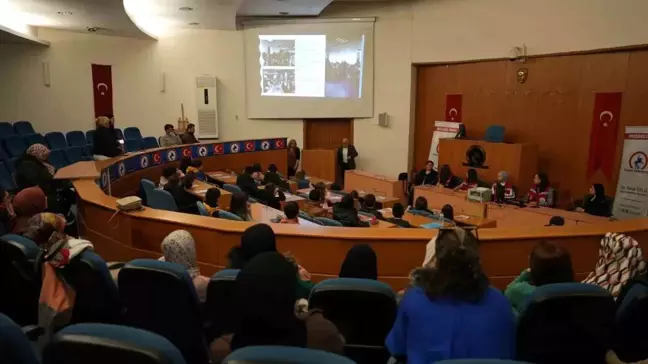 Düzce Belediyesi Çocuk Meclisi Filistin'e Dikkat Çekti