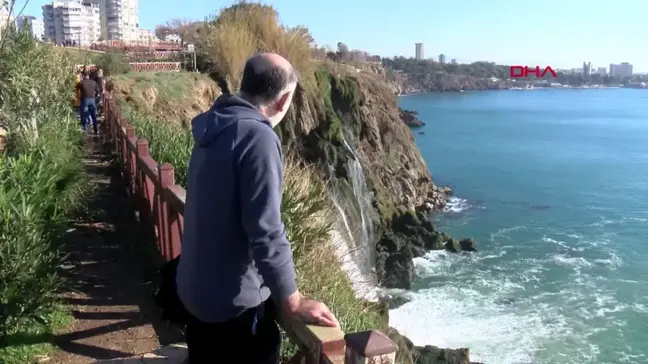Antalya'da kaybolan üniversite öğrencisi için arama çalışmaları sürüyor