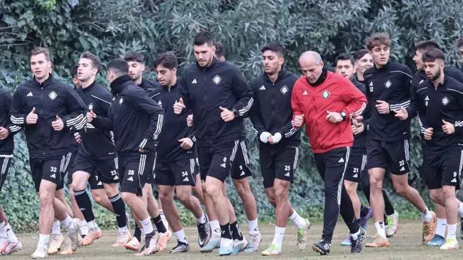 Altay futbolcuları maaşlarını alamayınca antrenman boykotu başlattı