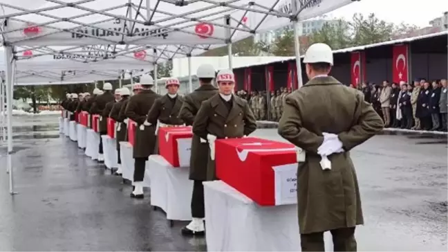 Şırnak'ta şehit olan 9 askerin cenazeleri memleketlerine uğurlandı
