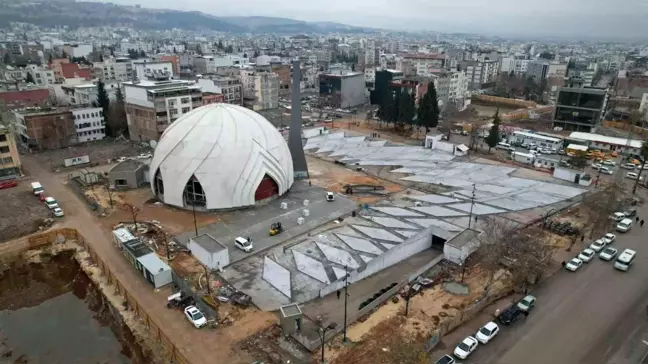 Adıyaman'ın ilk kent meydanı projesinde çalışmalar sürüyor