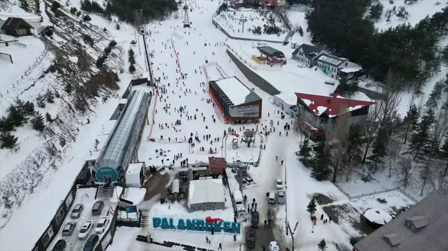 Palandöken Kayak Merkezi'nde Yarıyıl Tatili Yoğunluğu