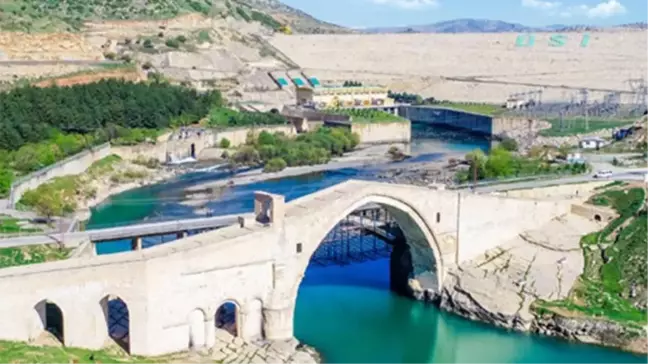 Asırlardır Malabadi Köprüsü Silvan'ın Simgesidir!