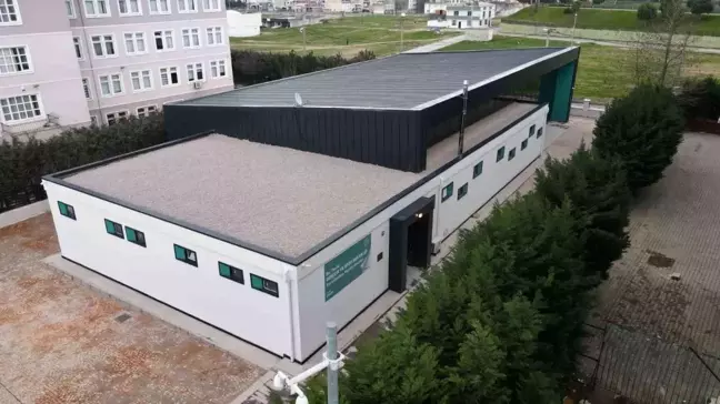 Yıldırım Belediyesi, Çınarönü ve Sakarya Mahallesi'nde spor salonları açılışına hazırlanıyor