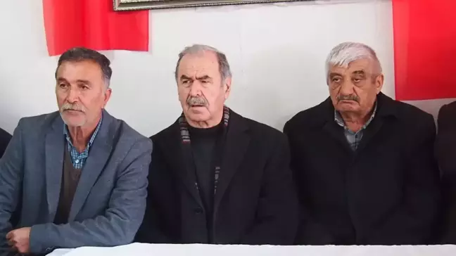 Yeniden aday gösterilmeyen başkan, CHP'den istifa etti
