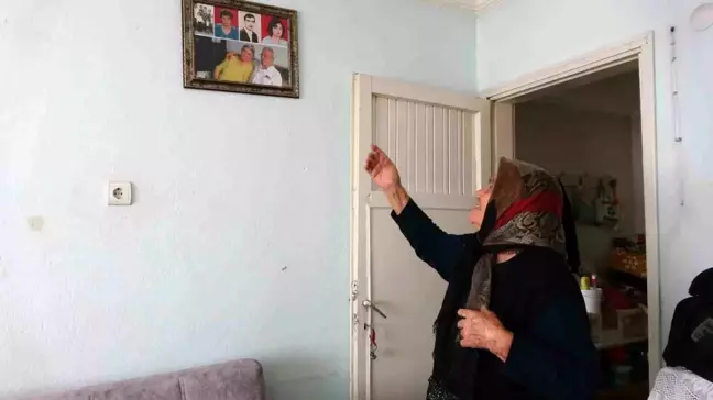 Kahramanmaraş Depremi: Kızını kaybeden anne, fotoğraflarıyla teselli buluyor