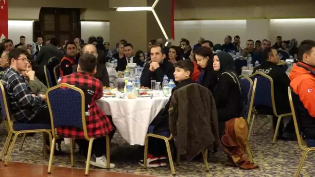 Çankırı Valisi Mustafa Fırat Taşolar Depremzedelerle Bir Araya Geldi
