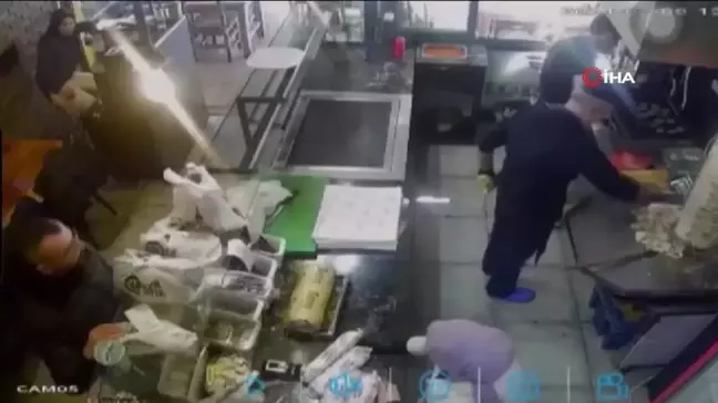 2 kurye sipariş ücretlerini alarak kaçtı
