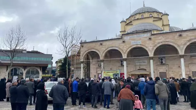 Düzce'den Kutsal Topraklara Uğurlanan Umre Kafilesi