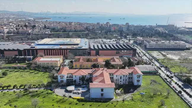 Zeytinburnu'ndaki Balıklı Rum Hastanesi'nin Restorasyon Çalışmaları Devam Ediyor