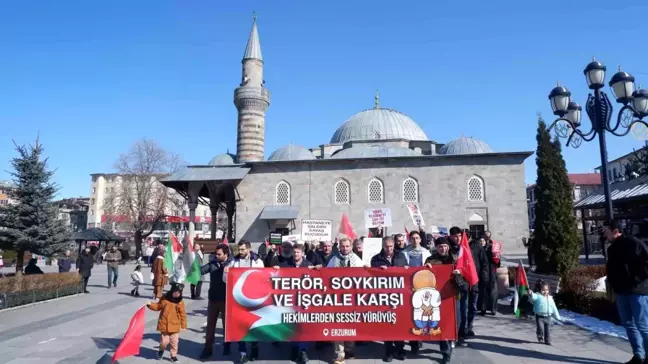 Erzurum'da sağlık çalışanları İsrail'in saldırılarını protesto etti
