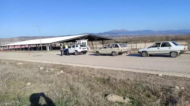Amasya İl Jandarma Komutanlığı Trafik Ekipleri Emniyet Kemeri Kullanımını Teşvik Ediyor
