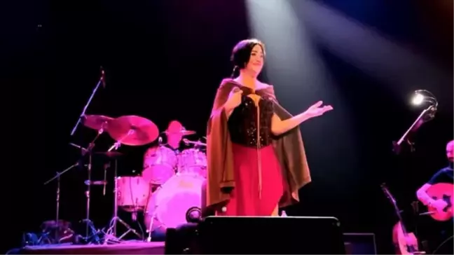 Usta Sanatçı Nazan Öncel'den Bakırköy'de Müzik Ziyafeti