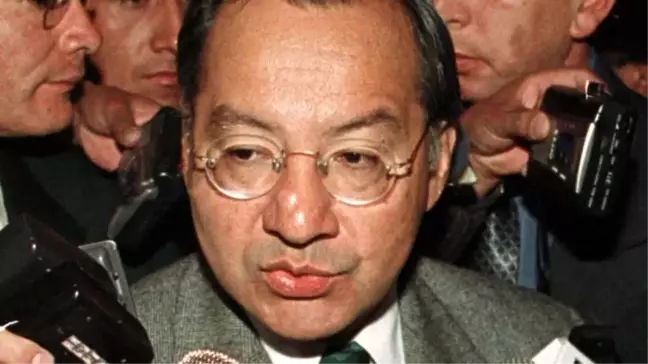 ABD'li Eski Diplomat Küba Adına Casusluk Suçlamasını Kabul Etti