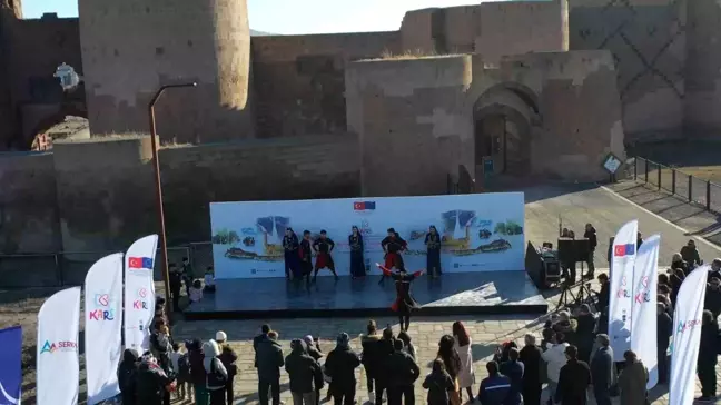Kars'ın tarihi kimliği ve turistik destinasyonları dünyaya tanıtıldı