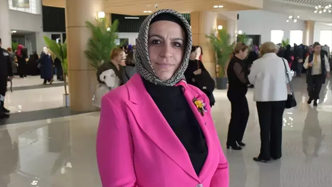Düzce'de Kadın Kursiyerlerin Sergisi Açıldı