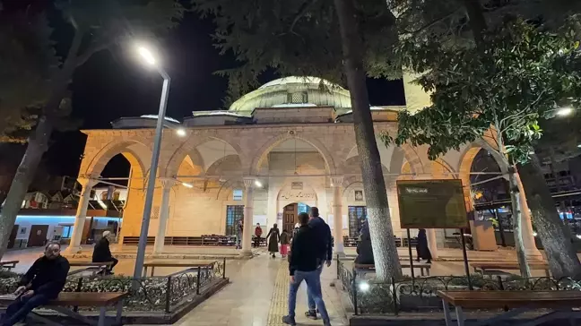 Ramazan Ayının İlk Teravih Namazı Antalya, Muğla, Isparta ve Burdur'da Kılındı
