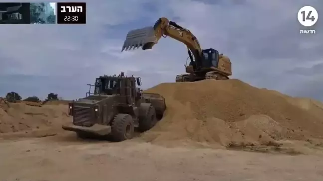İsrail, Gazze'nin kuzeyini güneyinden ayıran bir yol inşa etti