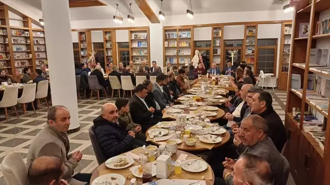 Malazgirt'te Şehit Aileleri ve Gazilere İftar Programı Düzenlendi