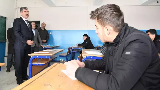 Muş Belediyesi, 4.500 Öğrenciye Ücretsiz Deneme Sınavı Düzenledi