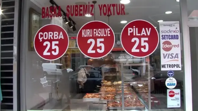 Üsküdar'da Esnaf Lokantası '3 Tabak Yemek 75 Lira' Kampanyası Başlattı