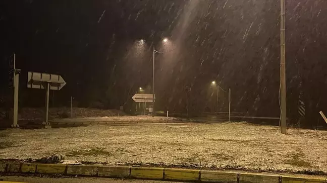 Bolu Dağı'nda Kar Yağışı Etkili Oluyor