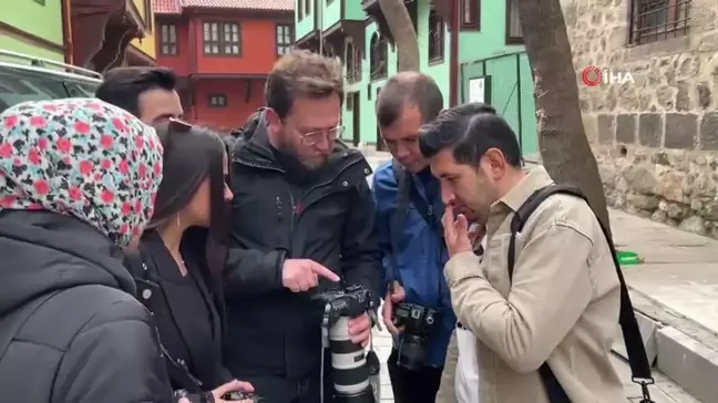 Afyonkarahisar'da fotoğraf severler işi uzmanından öğreniyor