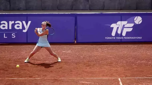 Zeynep Sönmez Megasaray Hotels Open'da çeyrek finale yükseldi