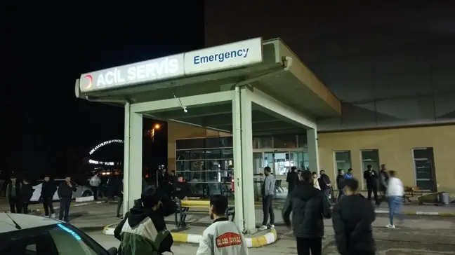 Ankara'da Motosiklet Kazası: 3 Kişi Yaralandı