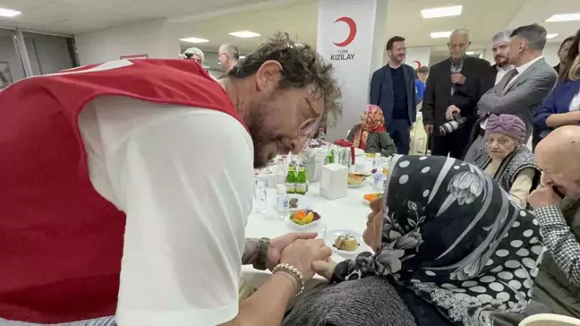Dünyaca Ünlü İtalyan Şef Danilo Zanna, Düzce'de Huzurevi Sakinleri ile İftarda Buluştu