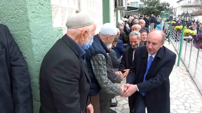 Muharrem İnce, Yalova'da Bayram Namazını Kıldı