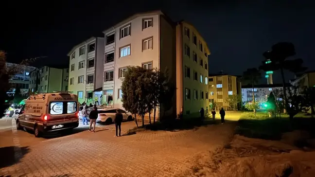 Sakarya'da aile dramı: Babasını ve üvey annesini öldüren kişi, kardeşi tarafından yaralandı